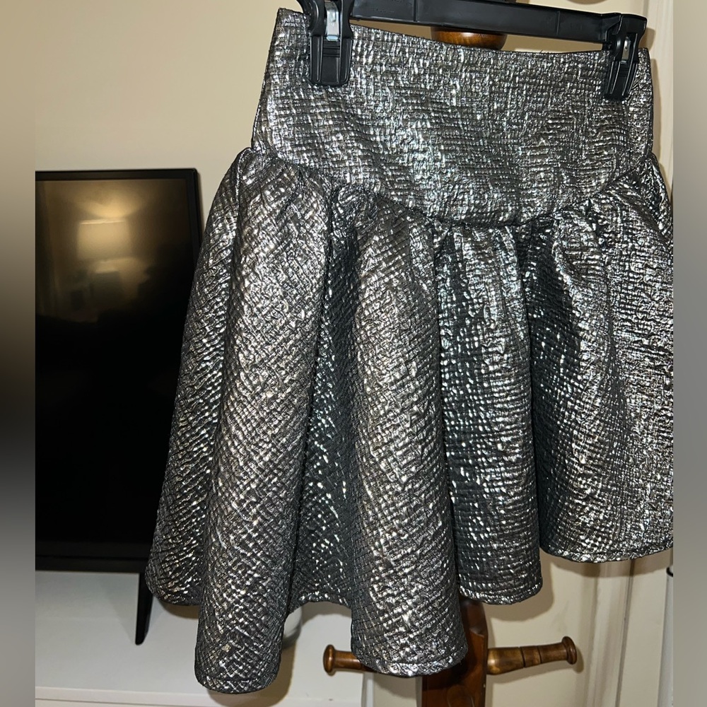 DO+BE Metallic Ruffle Mini Skort - Picture 3 of 7